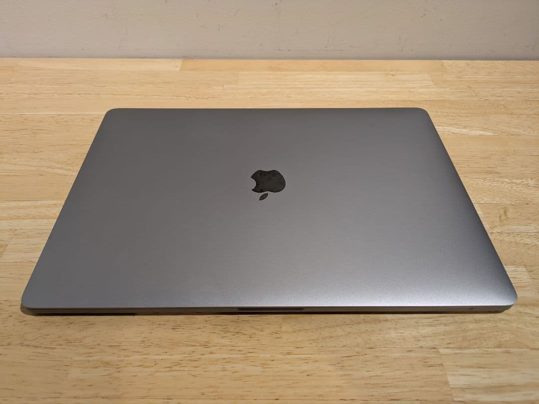 MacBook Pro 2018 15インチ 256GB 32GB