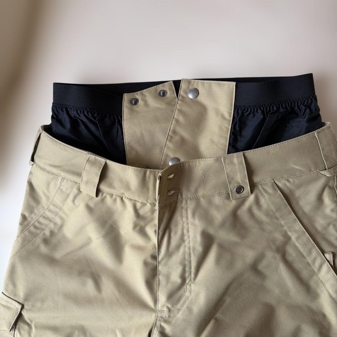 バートン　スノーボードウェア上下（上S、下Mサイズ）