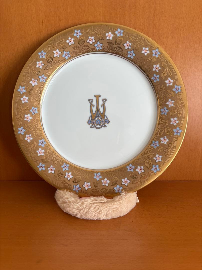 非売品Maxim's デザイン皿 金色装飾