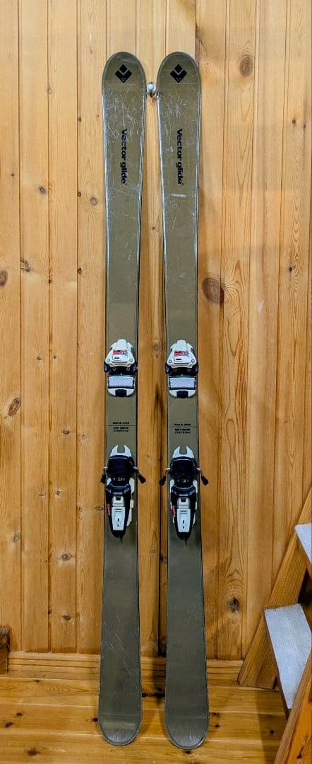 スキー板 Vector glide オムニー マーカースクワイヤー付き