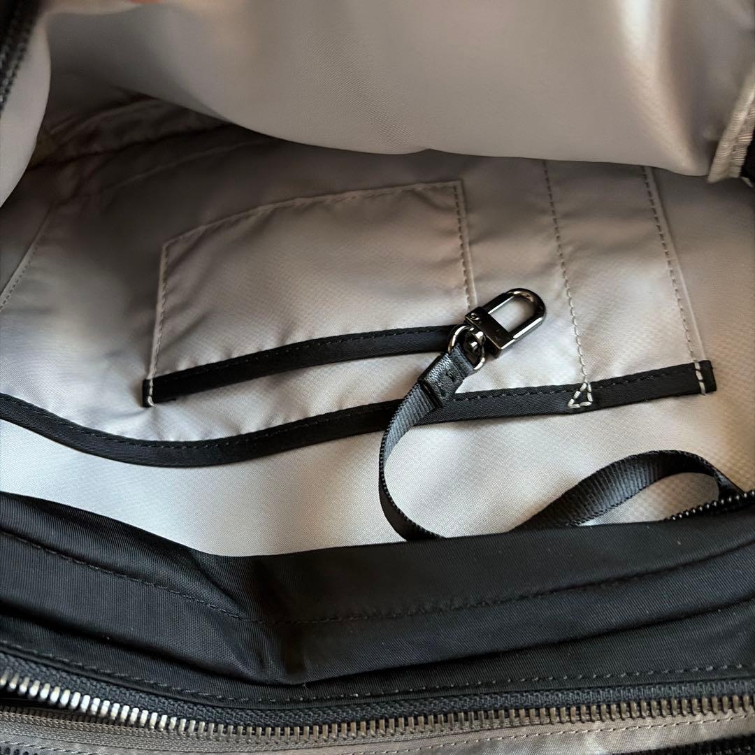 ✨TUMI ショルダーバック 黒 軽量 旅行 男女兼用✨未使用✨