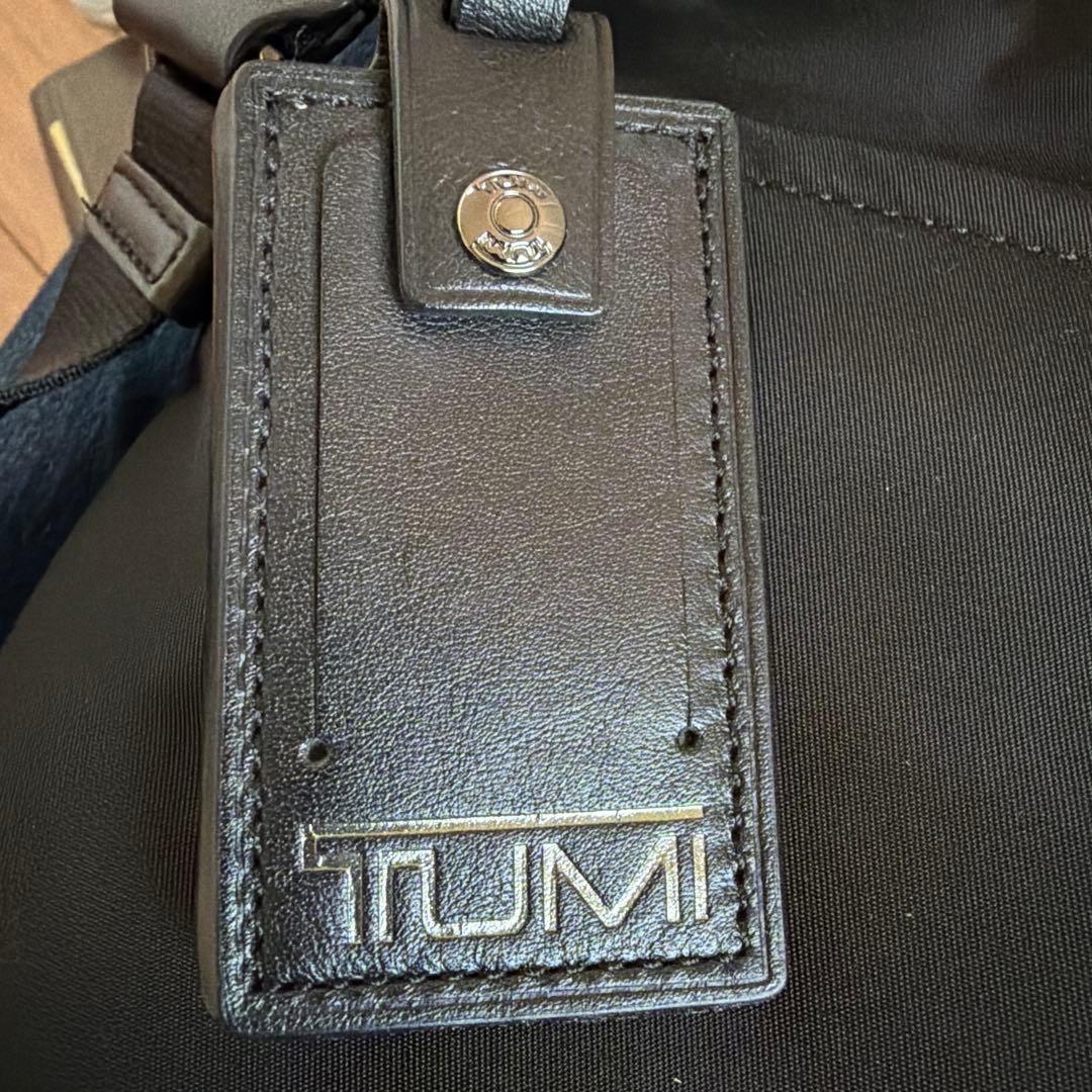 ✨TUMI ショルダーバック 黒 軽量 旅行 男女兼用✨未使用✨