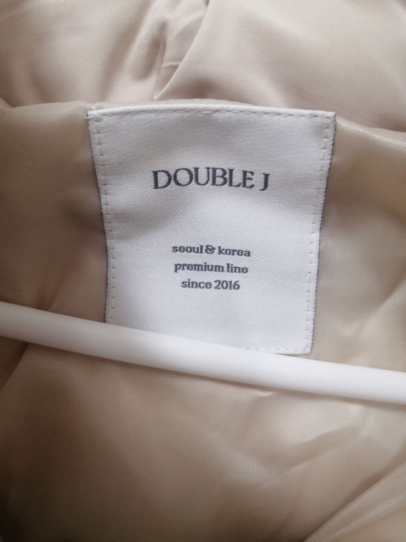 n*6様 DOUBLE J　ベージュ ダウンコート フード付き　レディース服