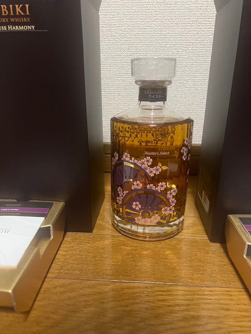 【免税店限定】 響 ジャパニーズハーモニーマスターズセレクト 意匠ボトル3本