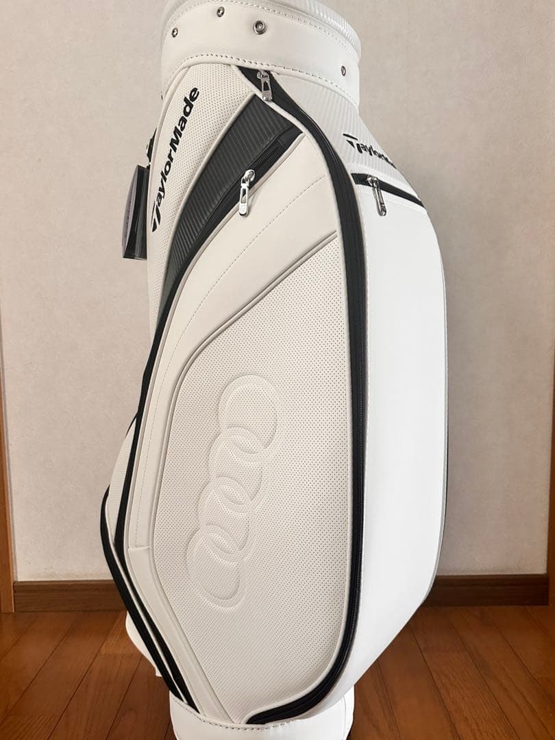 TaylorMade Audiキャディバッグ