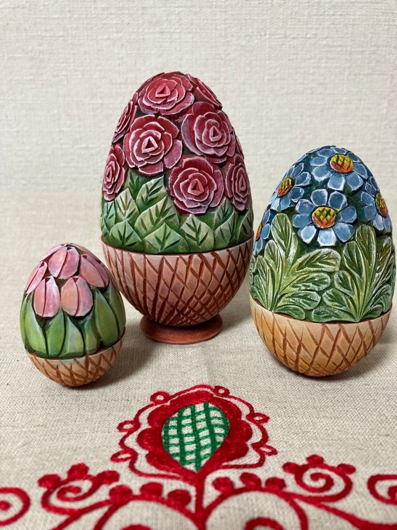 ロシア雑貨☆イースターエッグ型カービングマトリョーシカ(3P)フラワーバスケット