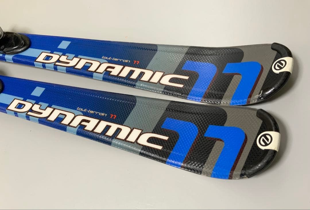 DYNAMIC スキー4点セット 板138cm／靴23-23.5cm