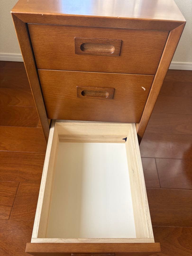 カリモク60 チェスト／送料込み