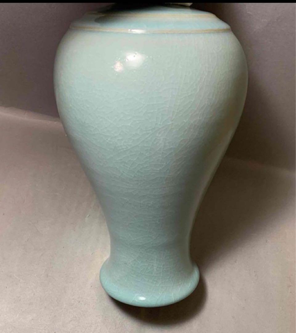 中国 肩に筋入り梅瓶