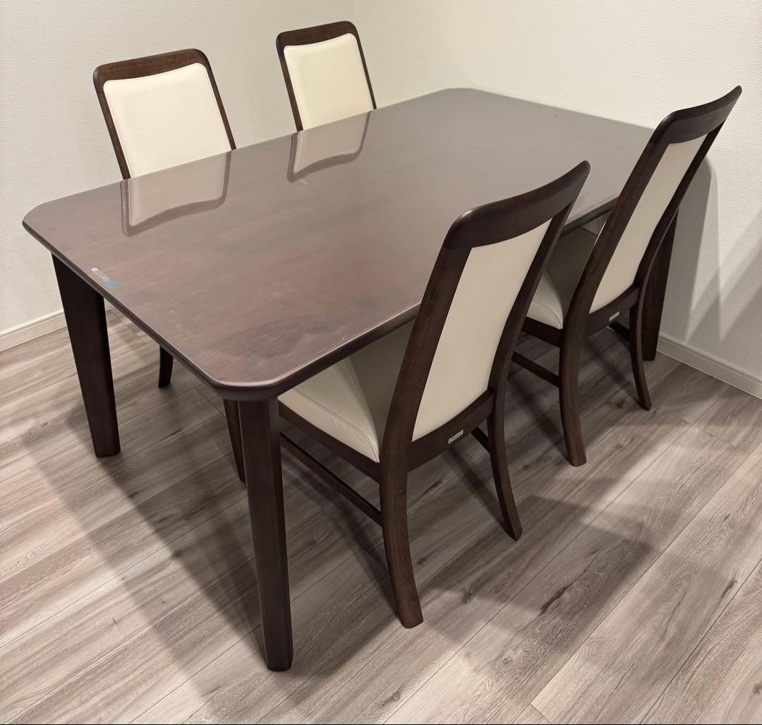 カリモク ダイニングテーブル4脚セット（テーブルのみ）