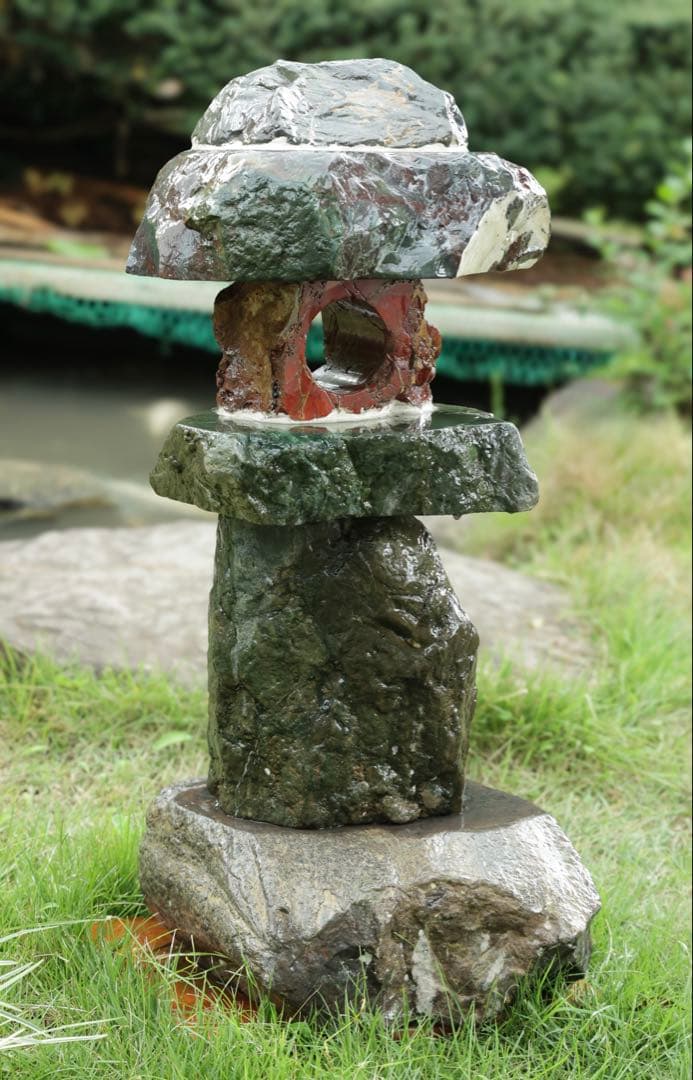 佐渡赤玉石 碧玉　五色石 灯籠 石灯籠 天然石 庭石 茶庭 坪庭 オブジェ 骨董
