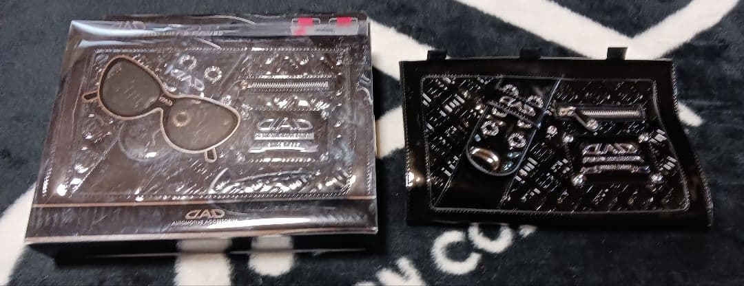 DADギャルソン ラグジュアリー サンバイザーカバー☆モノグラム エナメル