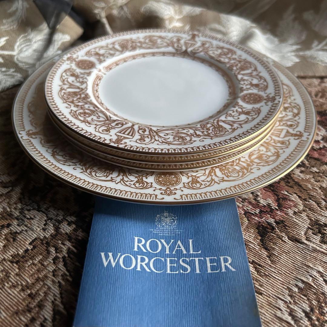 新品 英国製 WORCESTER【HYDE PARK】 ケーキ皿 3枚
