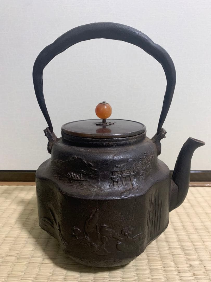 大国造鉄瓶　龍文堂　瑪瑙摘