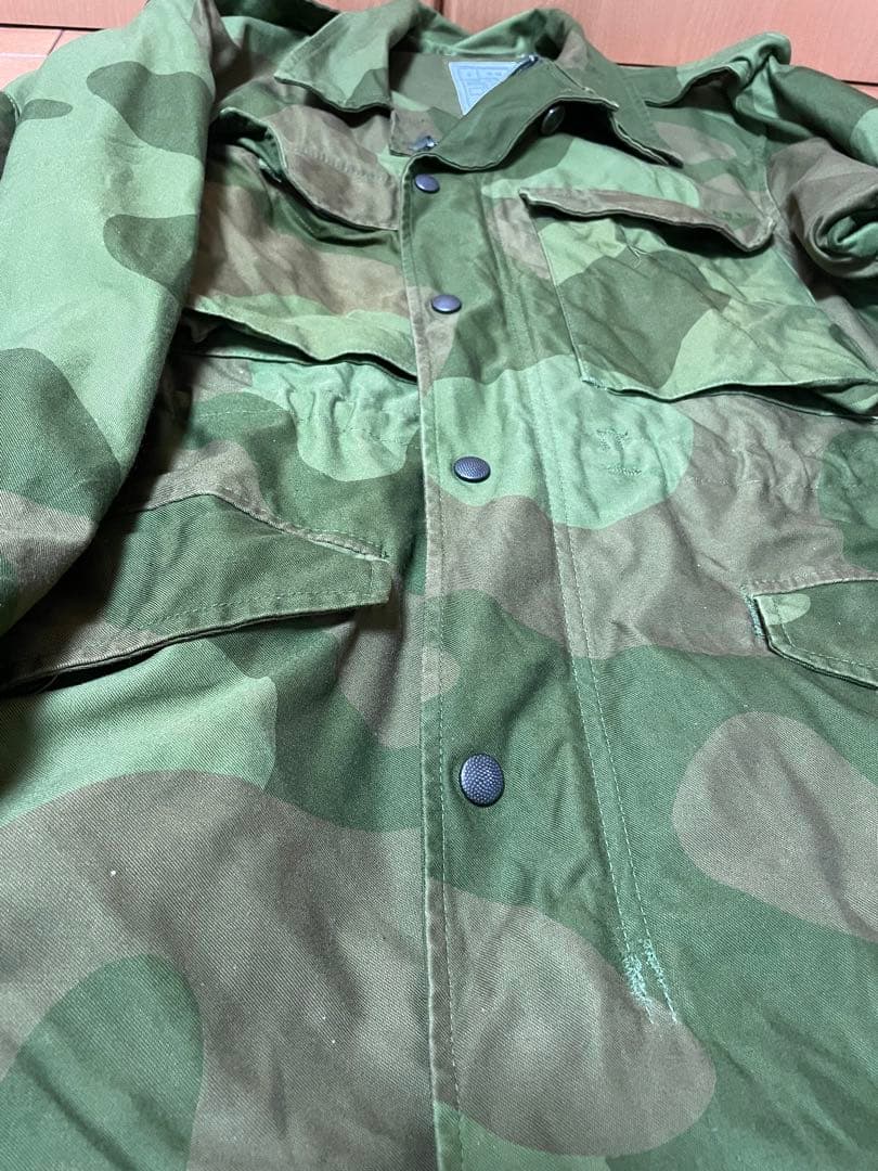 実物　ノルウェー陸軍　M75迷彩スモック（M85・フィールドジャケット）サバゲー