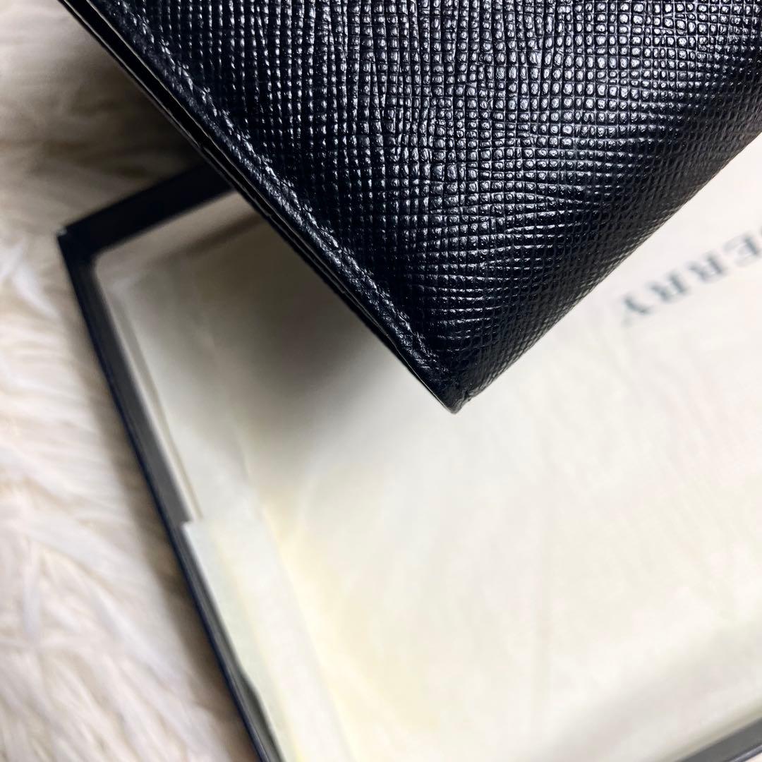 【未使用】バーバリー 二つ折り ノバチェックレザー ブラック 箱付き