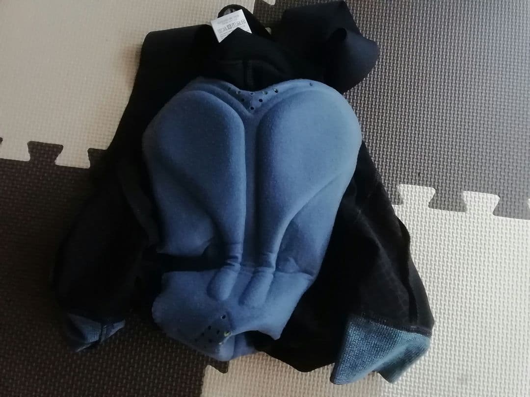 即出荷パールイズミ　ビブショーツ　black/navy M