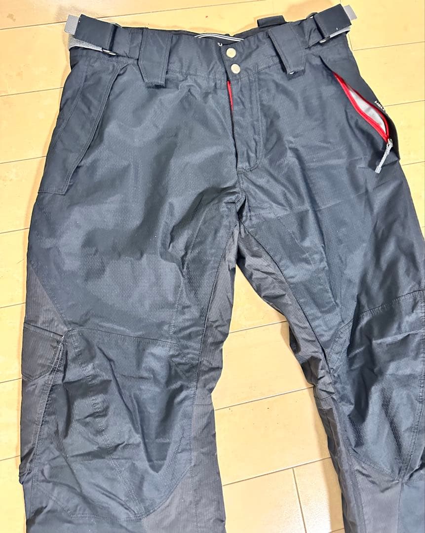 HellyHansen 本格雪山スノーウェア　ユニセックス　男S〜M 女子L