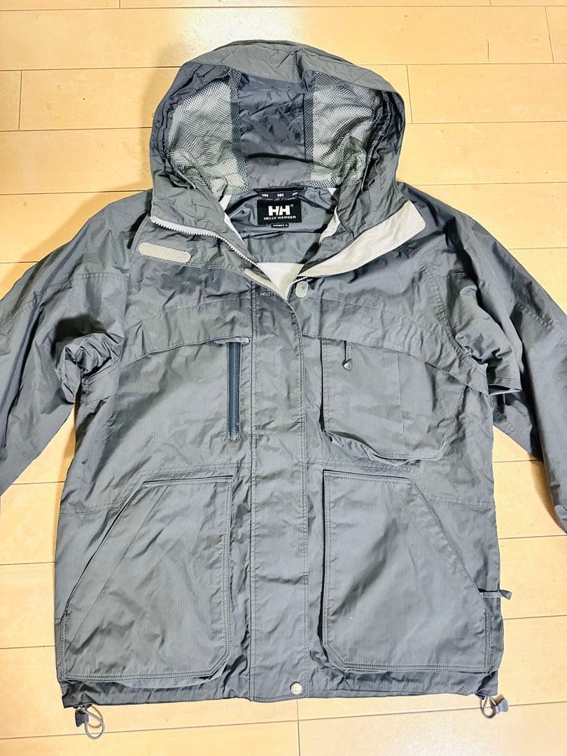 HellyHansen 本格雪山スノーウェア　ユニセックス　男S〜M 女子L
