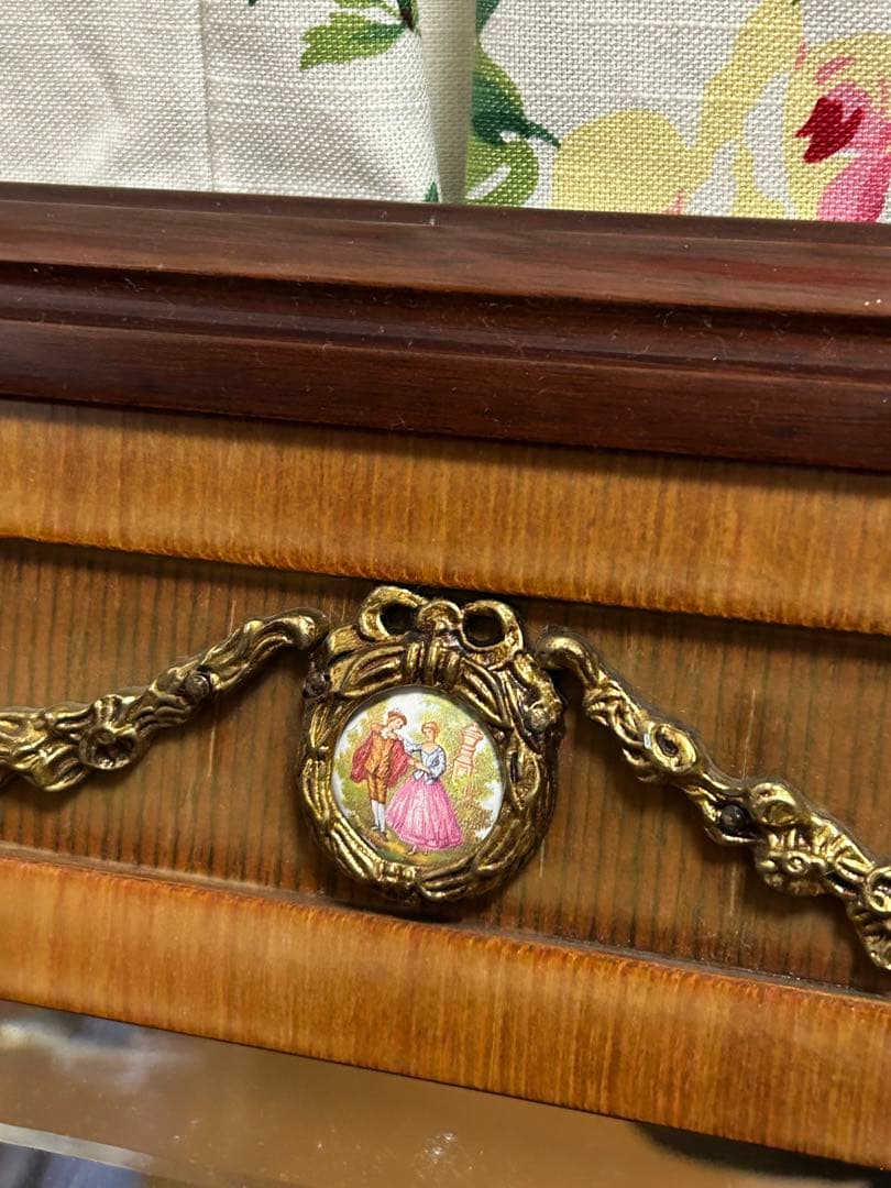 イタリア　カガミ　鏡　壁掛け　マルコーニアルテ