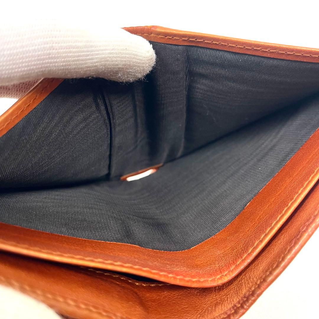 グッチ　二つ折り財布　ハートロゴプレート　GGシマレザー　型押しエンボス　美品