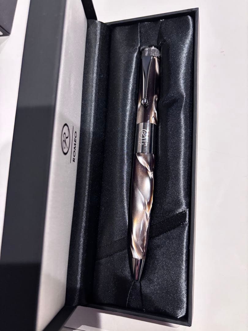 ロメオNo.3ボールペンとケース、ノートセット