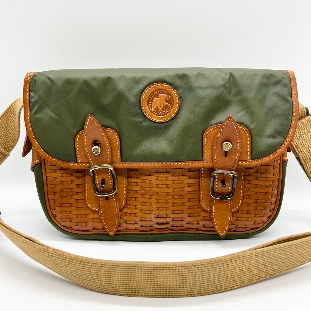 希少 HUNTING WORLD ハンティングワールド メッセンジャーバッグ