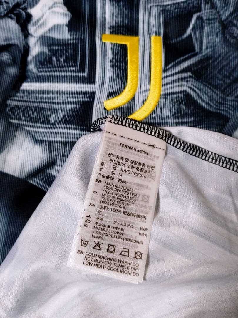 H*K様 【未使用タグ付き】ユベントス 25/26 プレマッチジャージー L