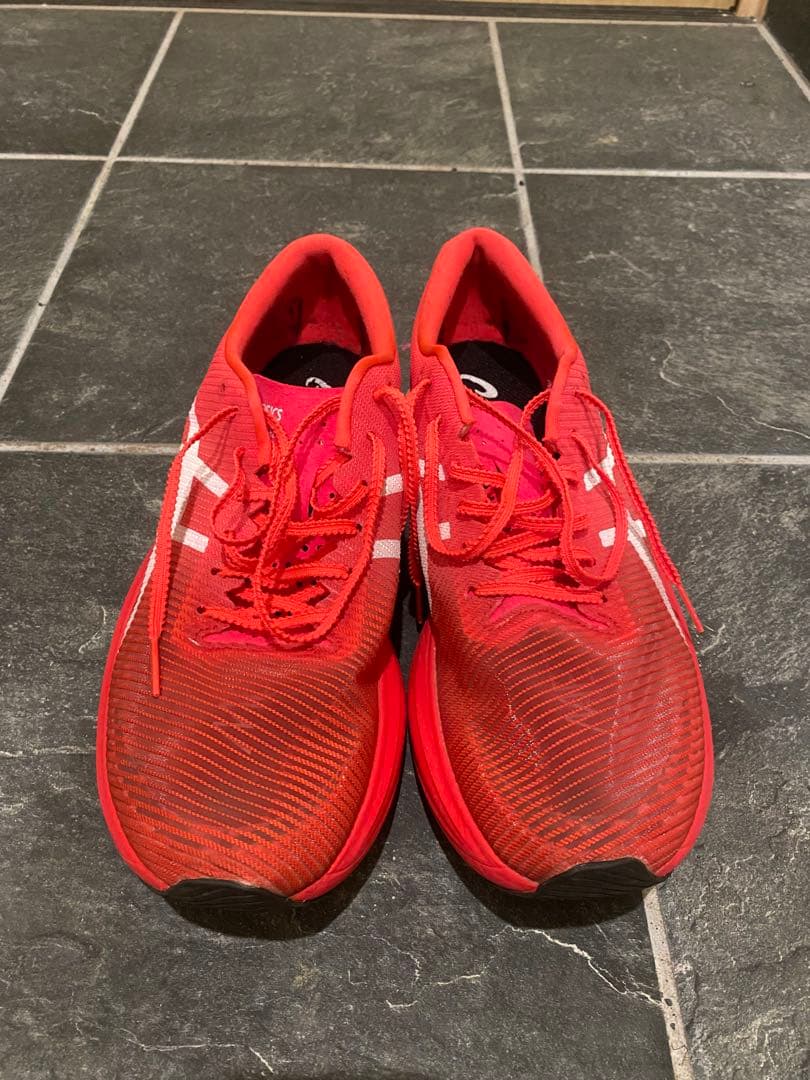 アシックス　メタスピードエッジ