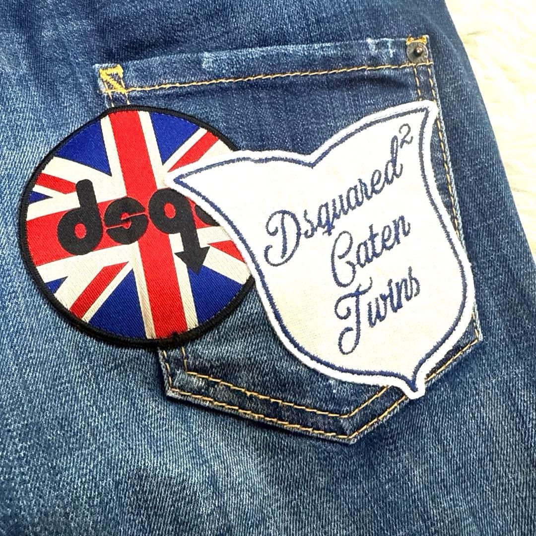 DSQUARED2 ディースクエアード　デニムパンツ　ワッペン