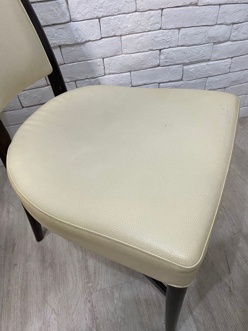 ①【ハルイロ　】カリモク　ダイニングチェア