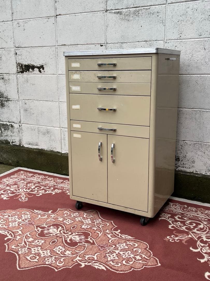 ビンテージ古家具◾️インダストリアル スチール製 デンタルキャビネット 収納棚