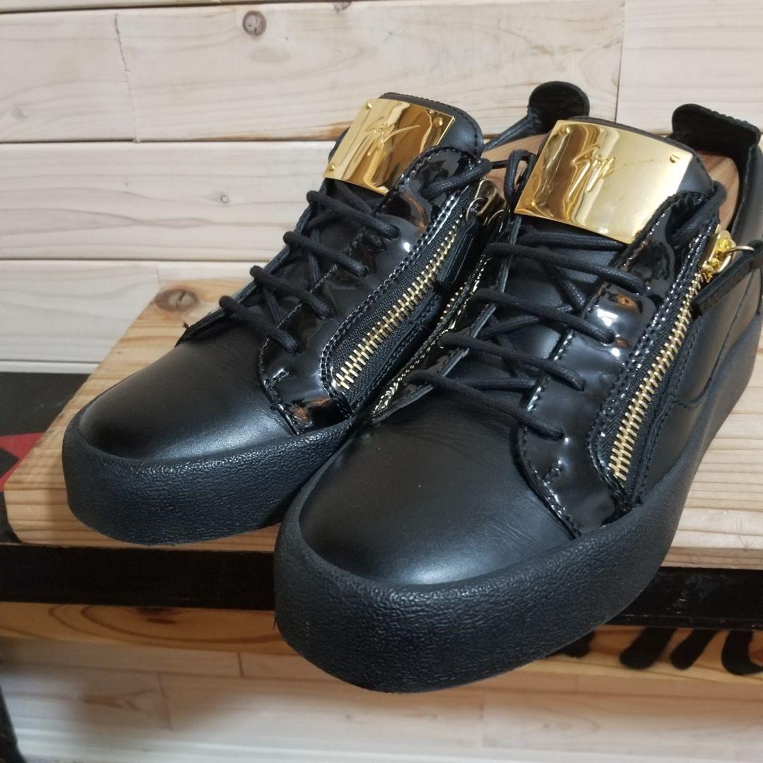 極美品　ジュゼッペザノッティ・レザー スニーカー　40 黒　メタルプレート