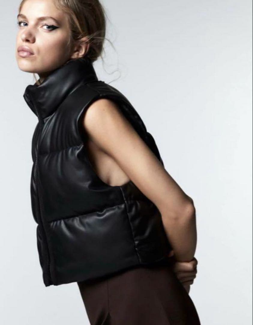 超美品　ZARA ザラ　【L】 フェイクレザーパフベスト　ハーフダウンベスト