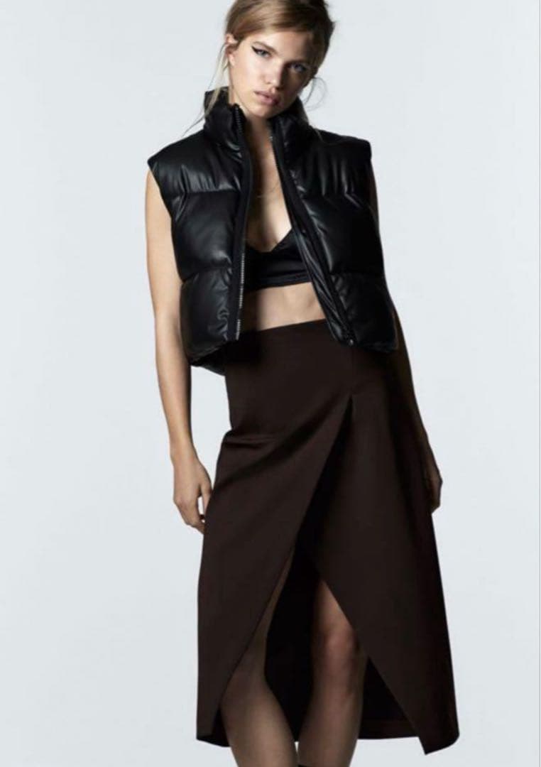 超美品　ZARA ザラ　【L】 フェイクレザーパフベスト　ハーフダウンベスト