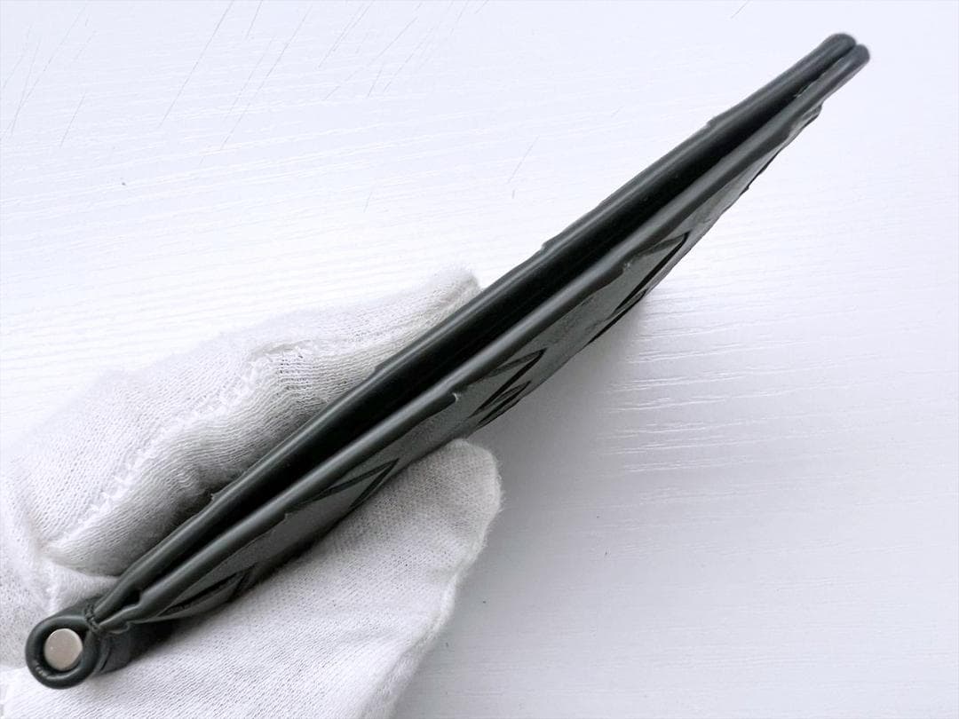 ほぼ未使用　美品　ボッテガヴェネタ　イントレチャート　マネークリップ　黒