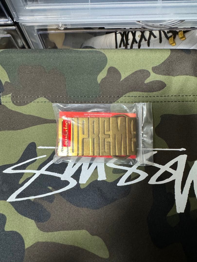 supreme バックル