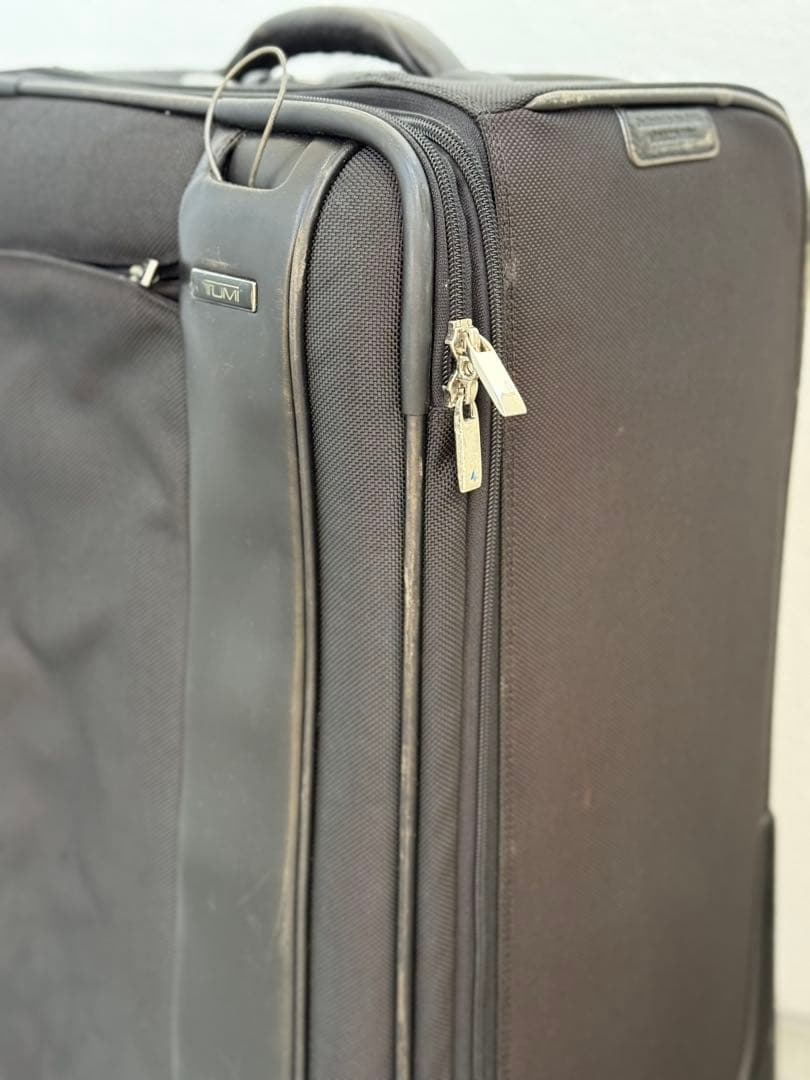 TUMI ブラック キャリーケース 23022D