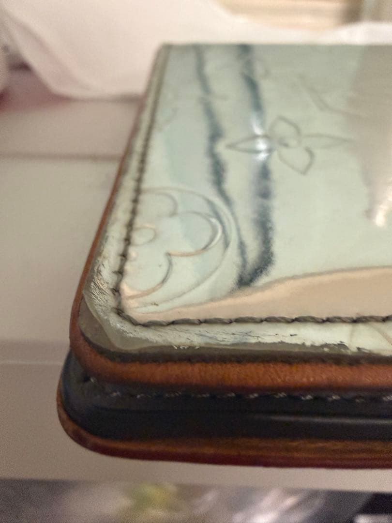 ❗️ヴィトン　最安値　毎日値下げ❗️ミラーライン21年　限定 二つ折り財布 シルバー