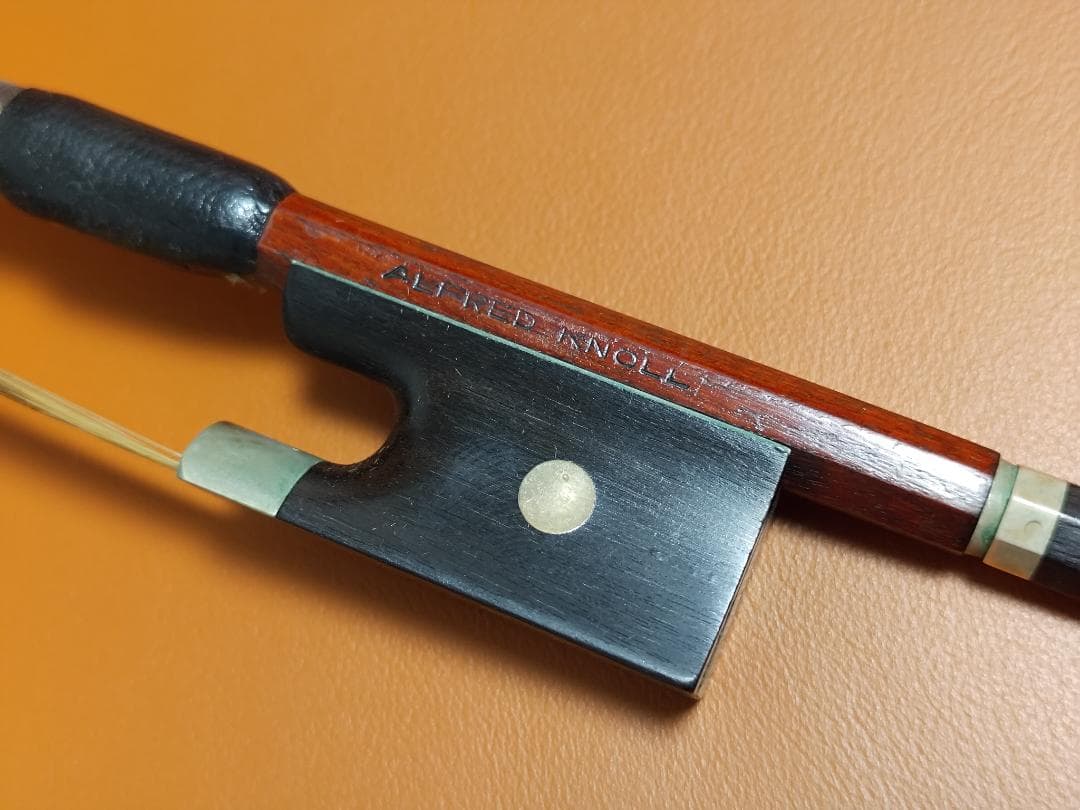 J.T.L フランス ミルクール 3/4 + ALFRED KNOLL 弓