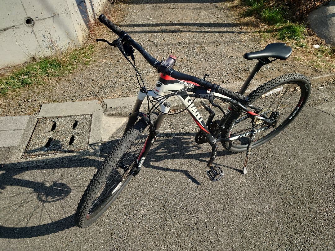 (引取り又はお届けご相談)ジャイアント タロン29er