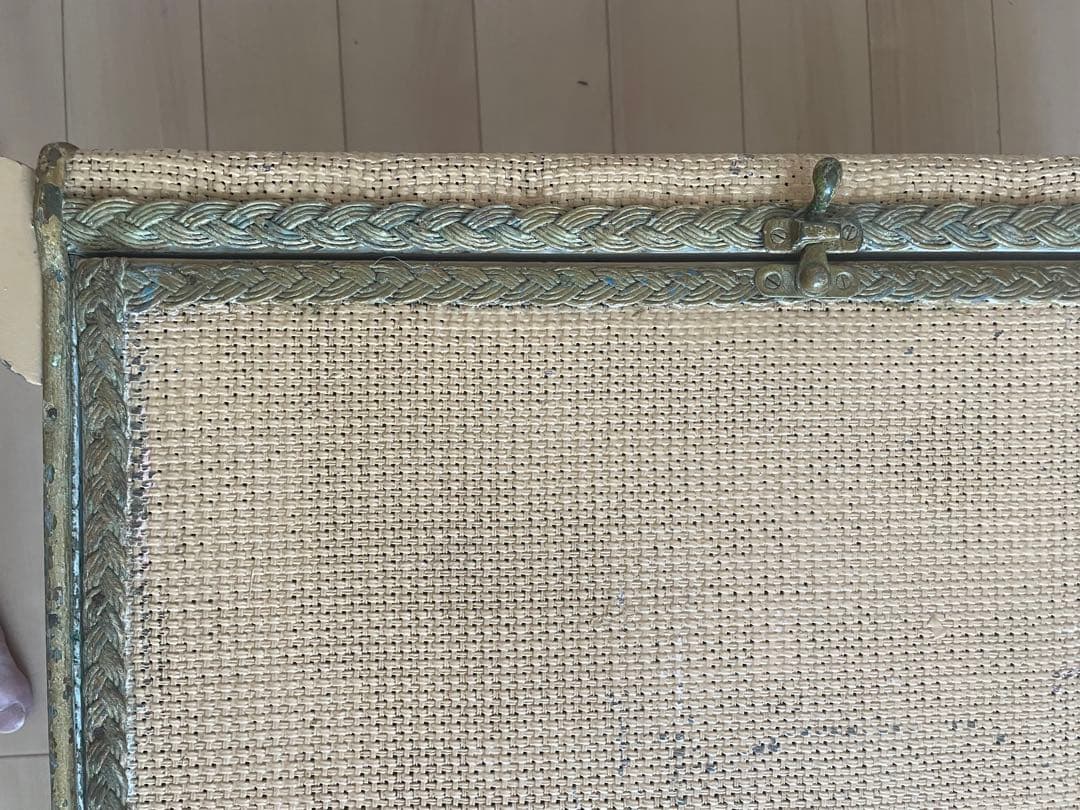 ロイドルーム　ベットサイドチェスト