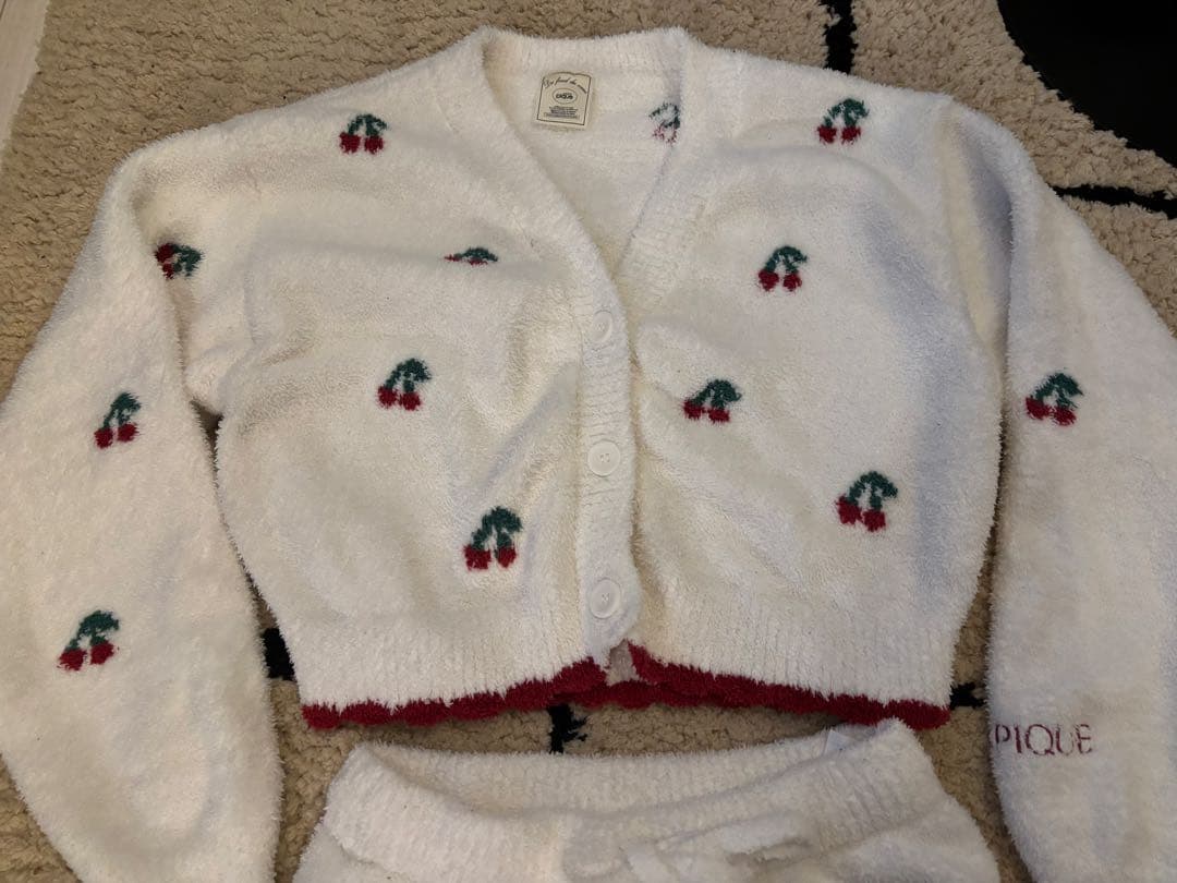 ジェラートピケ　チェリー柄ジャガードカーディガン&ショートパンツセット　ホワイト