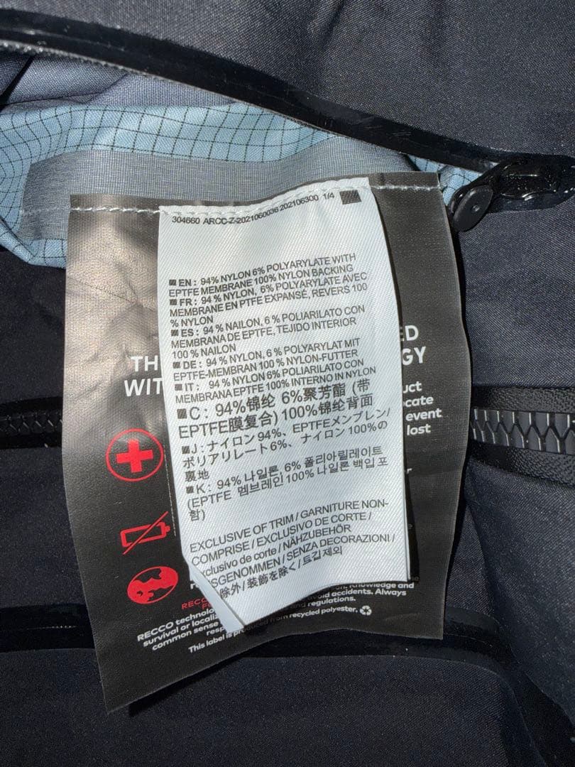 arc'teryx alpha sv gore-tex [新品] ブラック