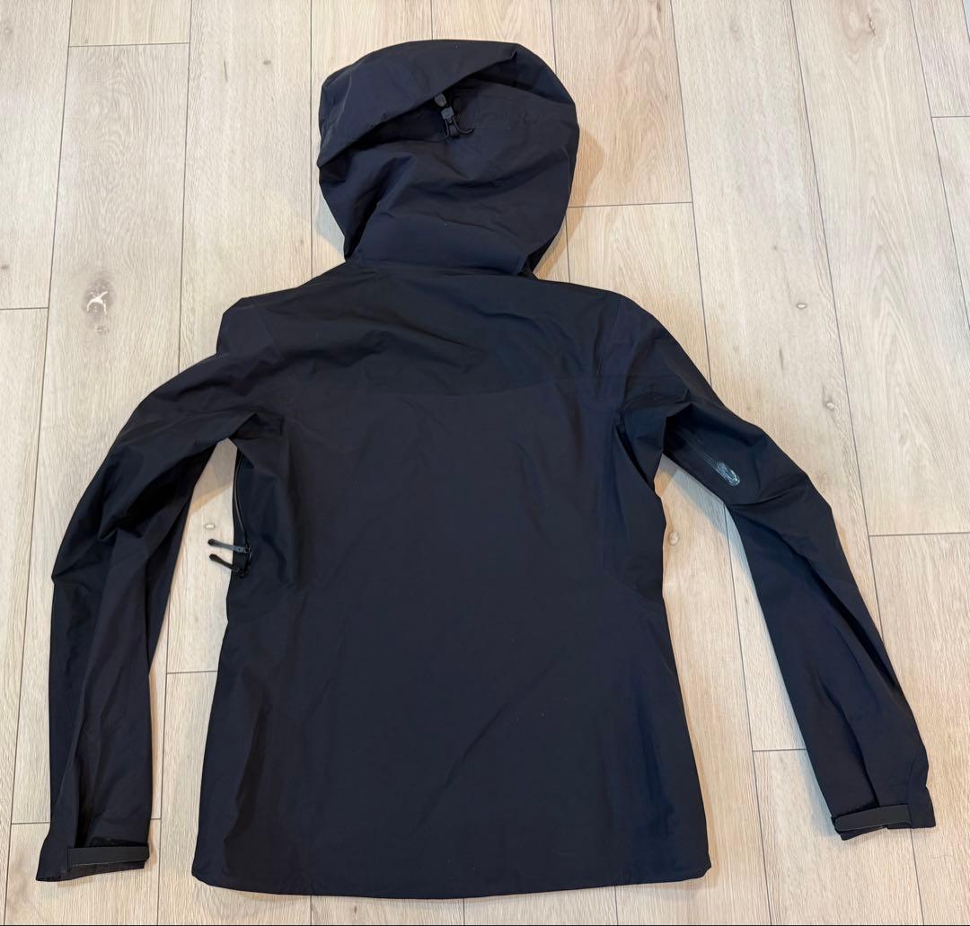 蒲焼きARC'TERYX ベータ LT ブラック ジャケット　レディース