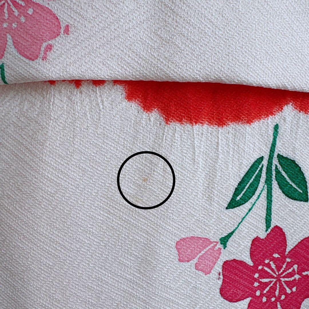 七五三　３歳女の子　産着リメイク　きもの長襦袢　しぼり　ピンク白赤　蝶　7040