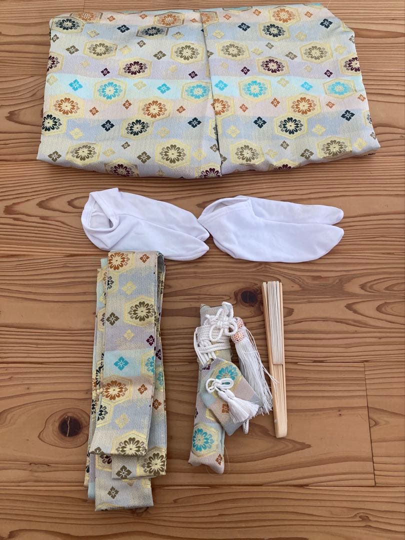 七五三　羽織、袴4点セット　小物付き　男の子　5歳