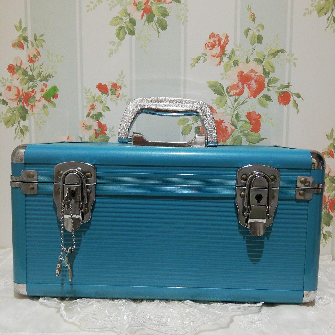 カラーツールボックス 水色