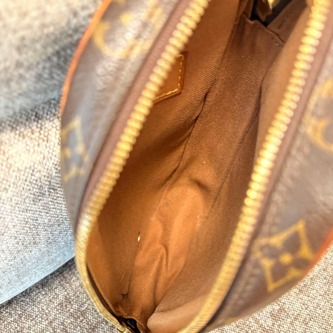 Louis Vuitton ルイ・ヴィトン モノグラム ポシェット・ガンジュ