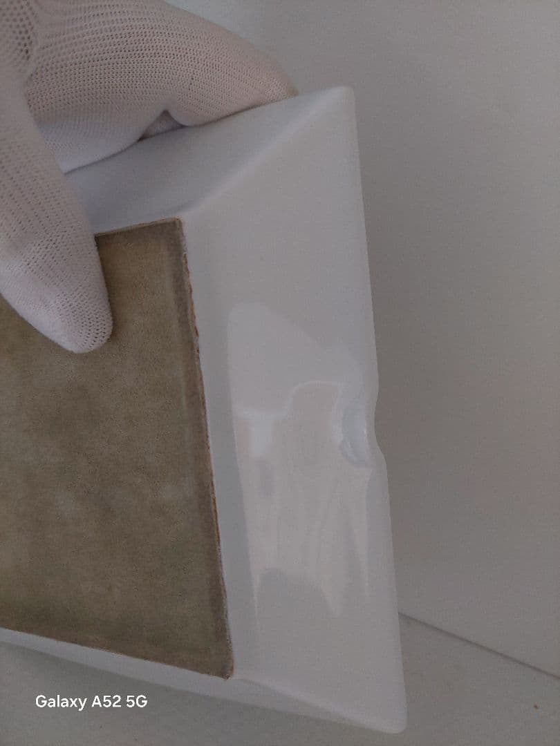 HERMES　リズム　ホワイトとグリーンの置き型灰皿